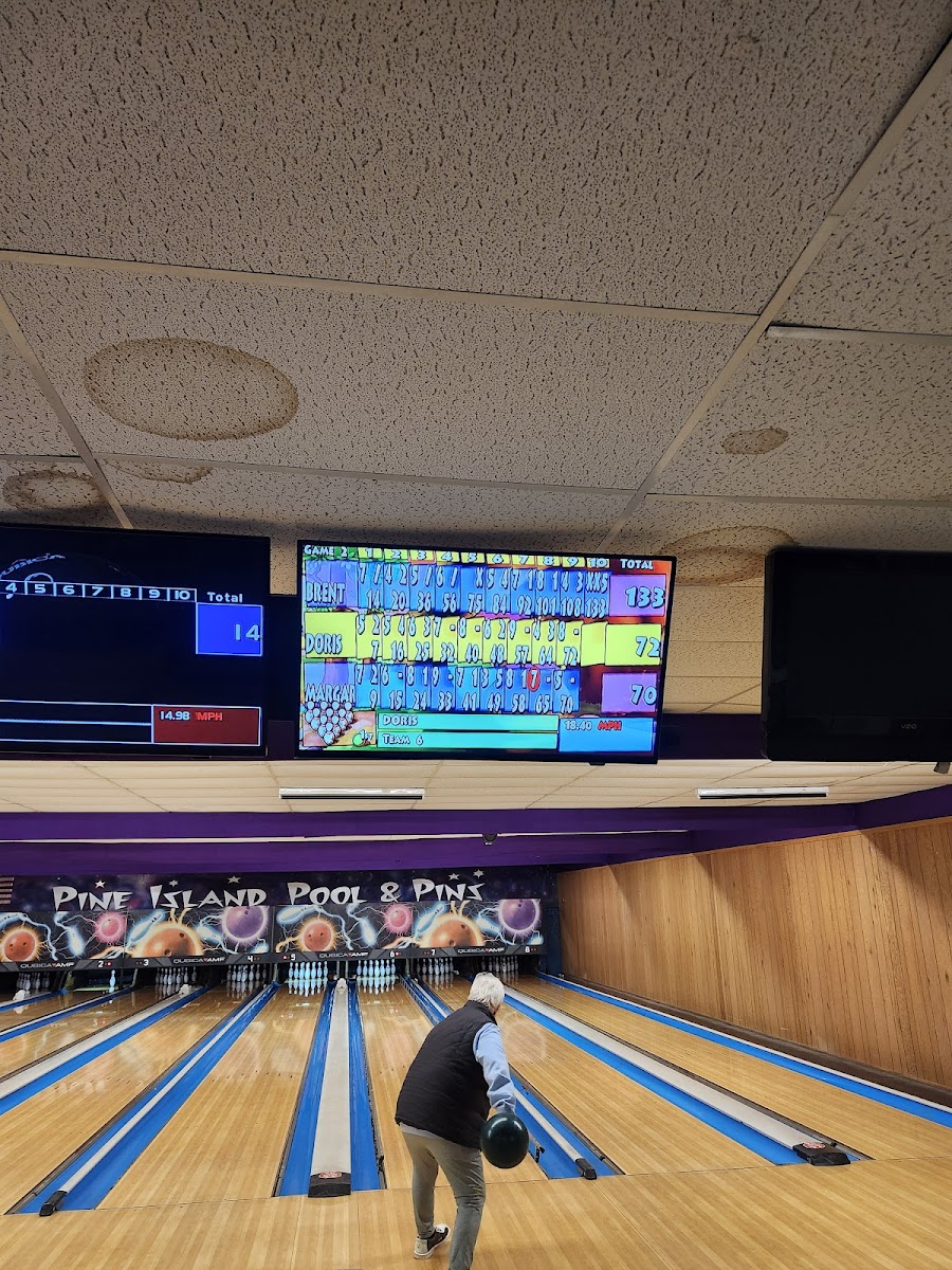 Trailhead Grill And Lanes Photos 2